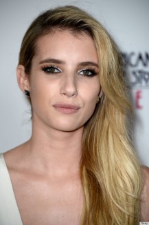 Emma Roberts (b.1991) - Actress like her father Eric Roberts and aunt Julia Roberts. Emma is known from "Blow" (her first movie, 2001), "Nancy Drew" (2007), "Valentine´s Day" (2010) and "We´re the Millers" (2013). She have also starred in "American Horror Story" (26 episodes, 2013-15).