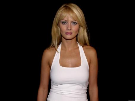 Izabella Scorupco (b.1970) - Polish born actress that emigrated to Sweden as a child. She started working as a model in her early teenage years. As an actress she is known from "GoldenEye" (1995), "Reign of fire" (2002) and "Cougar Club" (2007). Izabella is married, have two children and lives with her family in LA.