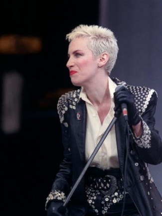 Annie Lennox (b.1954) - British singer that have influenced many other artists. For many years she was the lead singer of the duo Euritmics with Dave Stewart. They went on several world tours, with number one hits like "There must be an angel", "Missionary Man" and "Kings and Queens of America".