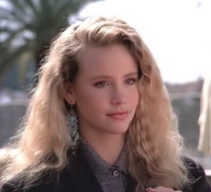 Amanda Peterson (b.1971) - Child actress that made her acting debut in "Annie" (1982). She gained fame in the teen success and cult movie "Can´t buy me love" (1987) opposite Patrick Dempssey. She quit acting in 1994 and is now living in Colorado.