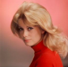 Catherine Deneuve (b.1943) - She is one of the most successful and famous actresses from France. She is also considered to be one of the most beautiful women in the business as well. Catherine is known from movies like "Belle de jour" (1967), "The last metro" (1980), "Indochine" (1992) and "Dancer in the dark" (2000).