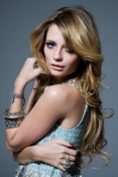 Mischa Barton (b.1986) - Child actress that became a TV star and a teen It-girl. She is known for "Notting Hill" (1999), "Homecoming" (2009), "Resurrection" (2013) and the TV serie "OC" (2003-06). Mischa has a lot of movies coming out in the nearest year.